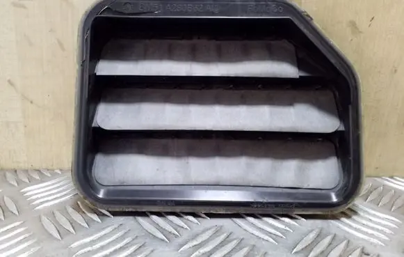 Ford Focus Quarter panel pressure vent BM51A280B62AB