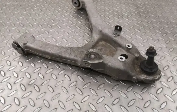 Chevrolet Corvette C7 Front lower control arm/wishbone 23490421