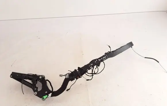 Volvo C70 Tailgate/trunk/boot hinge