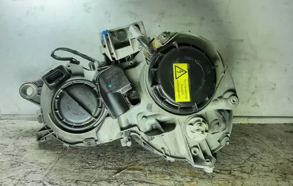 Mercedes-Benz CLK A208 C208 Headlight/headlamp 147551 14734700