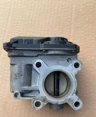 Renault Scenic III - Grand scenic III Throttle body valve 8200578645 8200570865D