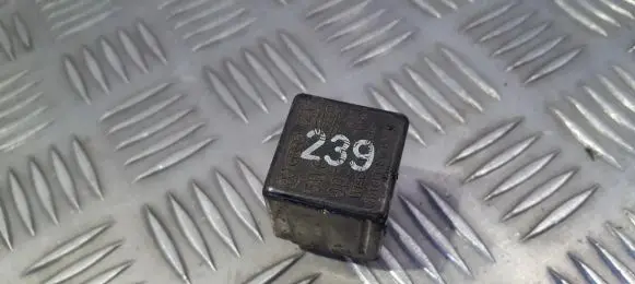 Audi A6 S6 C4 4A Other relay 5wg00537400 5wg005374-00