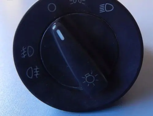 Volkswagen Golf IV Light switch
