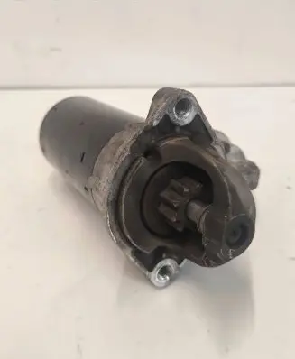 BMW 5 E60 E61 Starter motor 7796892 0001115046