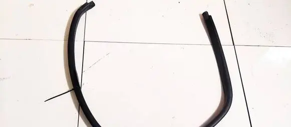 Suzuki Swift I Rubber seal front coupe door 