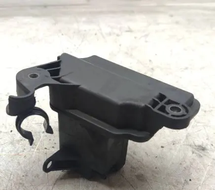 Ford Focus C-MAX Vacuum air tank 9646411180 2075 8100D