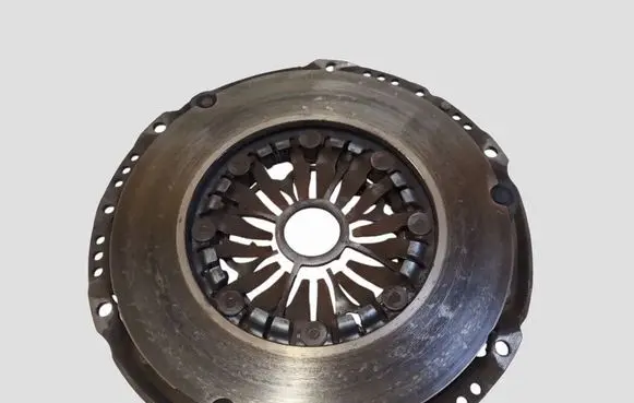 Toyota Avensis T270 Pressure plate 3121005150