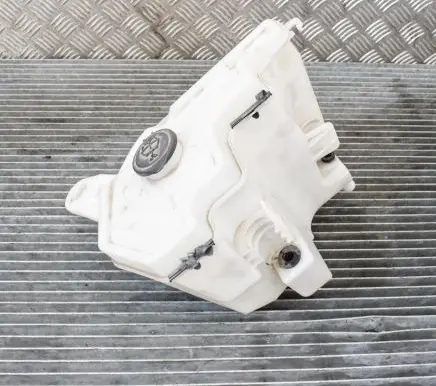 BMW Z4 E89 Windshield washer fluid reservoir/tank 118680