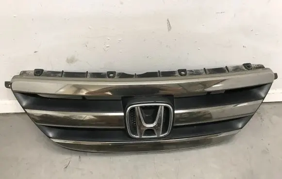 Honda FR-V Front bumper upper radiator grill