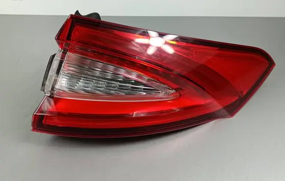 Maserati Levante Rear/tail lights CCC150001 20670206 M161FSS0DX