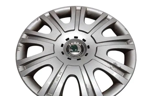 Skoda Octavia Mk2 (1Z) R15 wheel hub/cap/trim 1Z0601147E