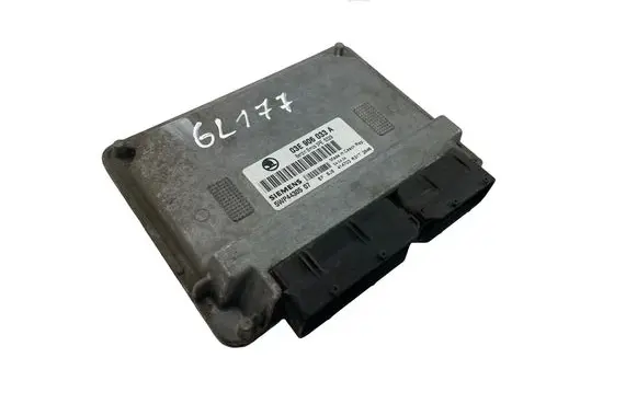 Skoda Fabia Mk1 (6Y) Engine control unit/module ECU 03E906033A