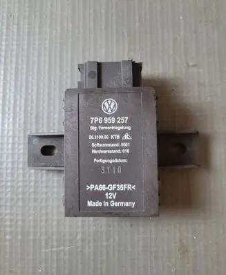 Volkswagen Touareg II Seat heating relay 7P6959257