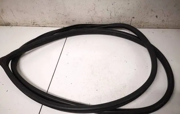 Mazda 6 Rubber seal front coupe door