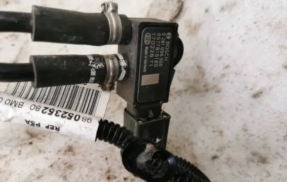 Citroen Berlingo Exhaust gas pressure sensor 9677816180 170226T1 0281006300