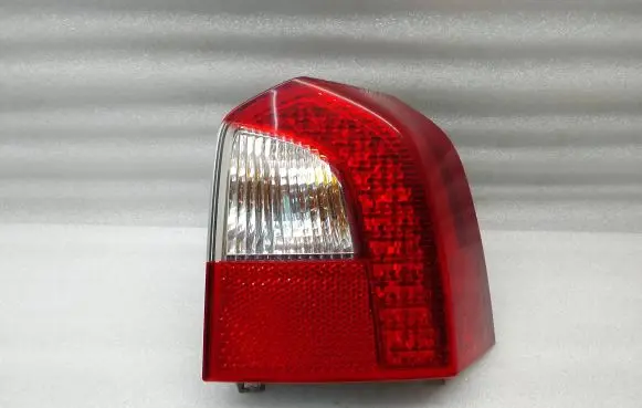 Volvo V70 Rear/tail lights 31395073 164408