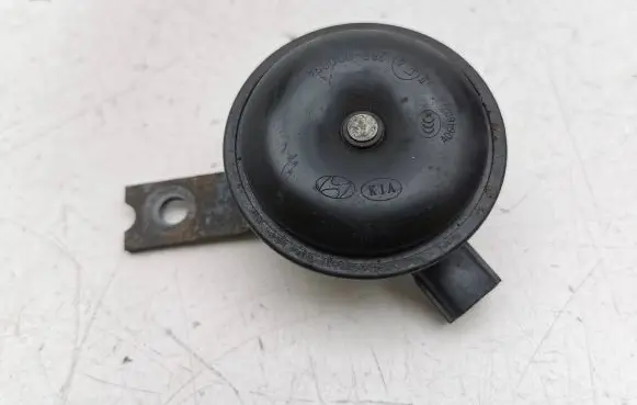 Hyundai i40 Horn signal 28R000034