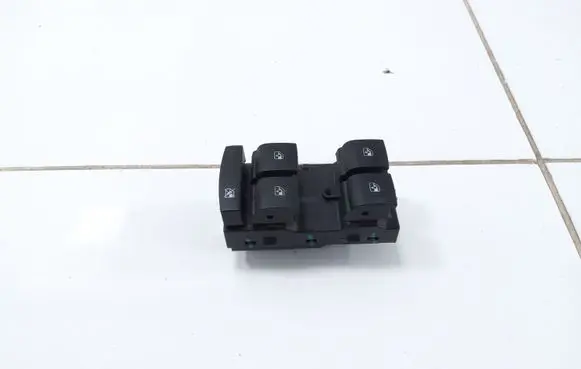 Opel Insignia A Electric window control switch 13305011