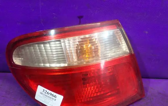 Nissan Almera Tino Rear/tail lights 4880A
