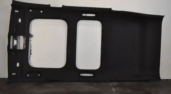 Mercedes-Benz EQB Headlining 