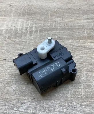 Toyota Corolla E120 E130 Air flap motor/actuator 1138002051