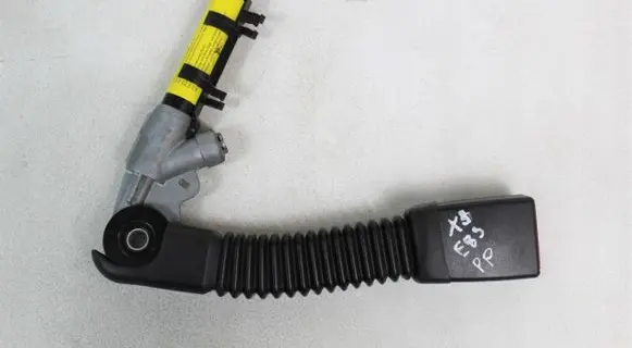 BMW X3 E83 Set of seat belts 