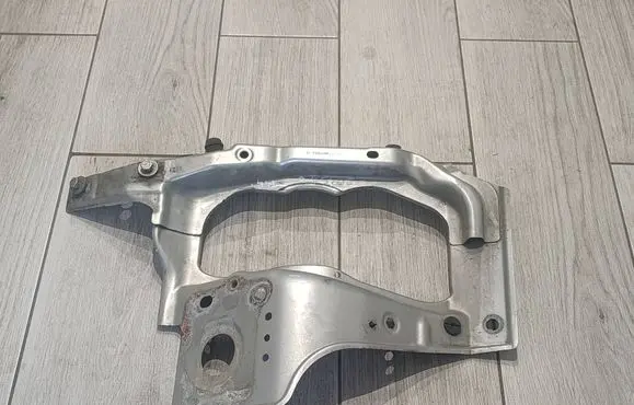 Opel Corsa C Radiator support slam panel 09114127