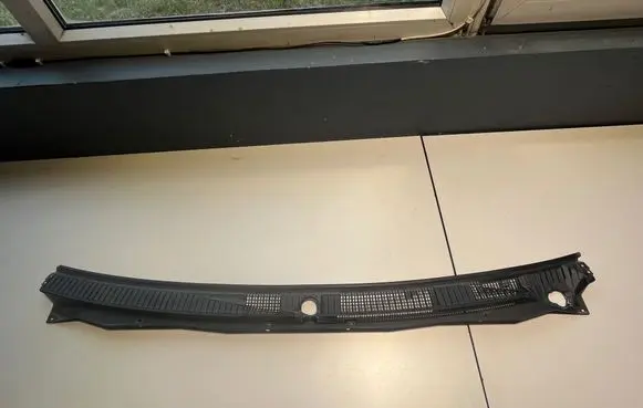 Mitsubishi Pajero Wiper trim MR416416