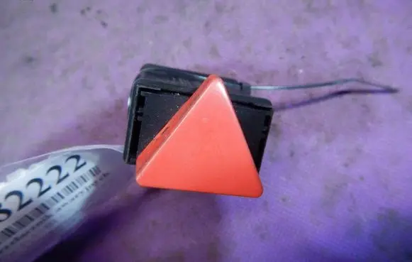 Volkswagen Polo III 6N 6N2 6NF Hazard light switch 6N0953235B