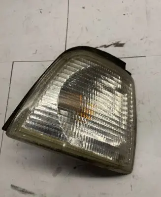 Audi 80 90 S2 B4 Front indicator light 0084411505R