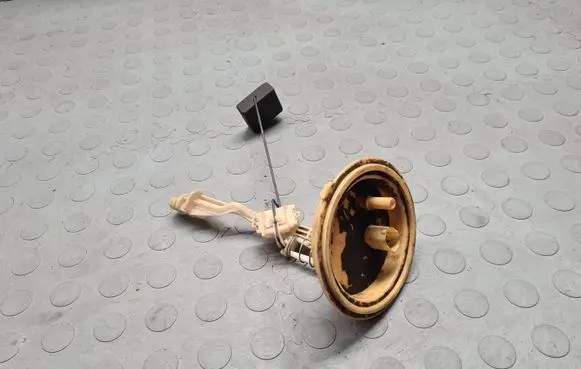 BMW 7 E65 E66 Fuel level sensor 6760539