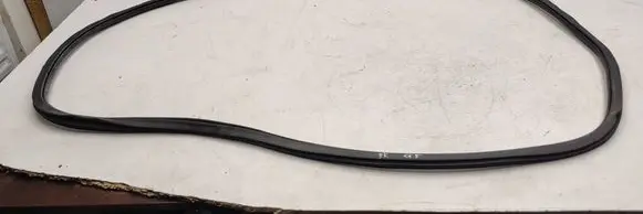 Audi Q5 SQ5 8R Front door rubber seal 8R0831721D