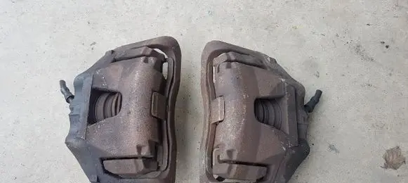Volvo V40 Front brake caliper
