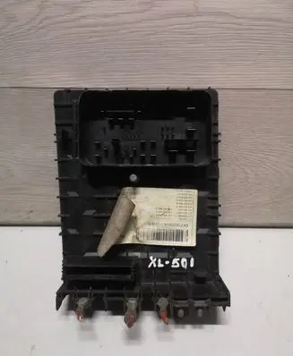Volkswagen Golf VI Fuse module 1K0937125A 017183071