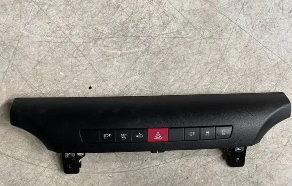 Iveco Daily 6th gen Hazard light switch 5801586544