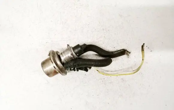 Mercedes-Benz E W212 Fuel pressure sensor a0004901313 ea0001