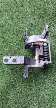 BMW 5 E60 E61 Tailgate/trunk/boot hinge 7061384