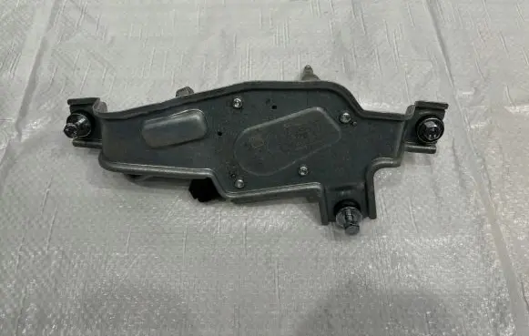 Jaguar E-Pace Rear window wiper mechanism 