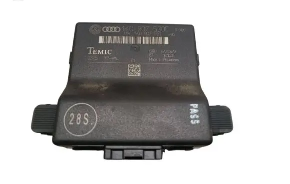 Skoda Octavia Mk2 (1Z) Gateway control module 1K0907530F 1K0907951 0325107
