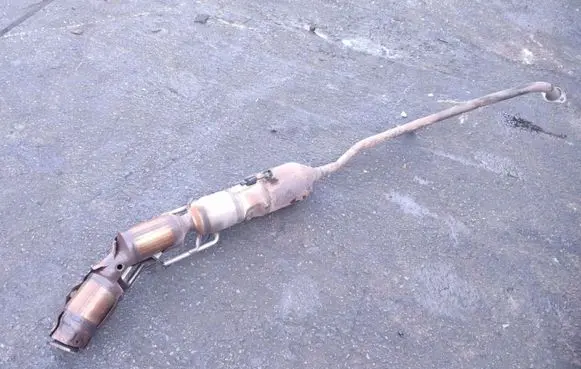 Toyota Avensis T220 Muffler/silencer 