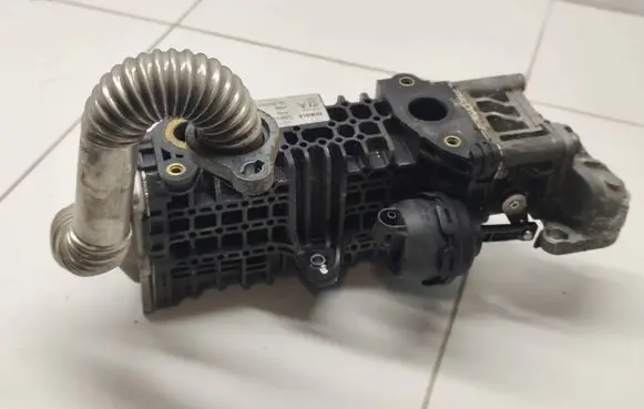 EGR valve cooler
