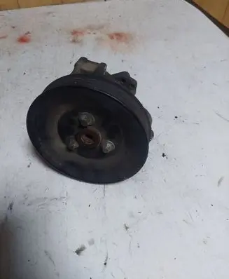 Mercedes-Benz Vito Viano W638 Power steering pump 91208