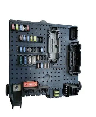 Volvo XC90 Fuse module 8676391 04W333