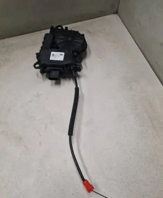 Jaguar I-Pace Tailgate/trunk/boot lift motor C90975102 J9D3404C10AA JLRX590