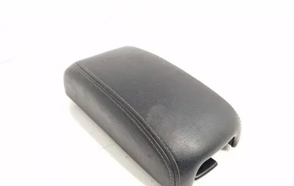Peugeot 4007 Armrest