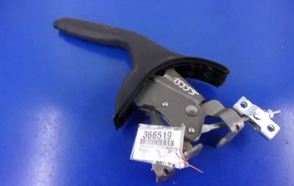 Hyundai i10 Handbrake/parking brake lever assembly