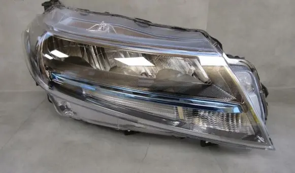 Suzuki Grand Vitara II Headlight/headlamp