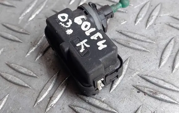 Volkswagen Golf IV Headlight level adjustment motor 1j0941295f