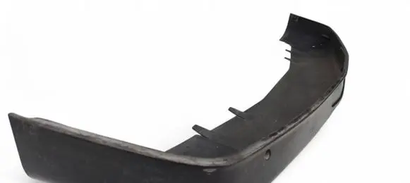 Front bumper lip