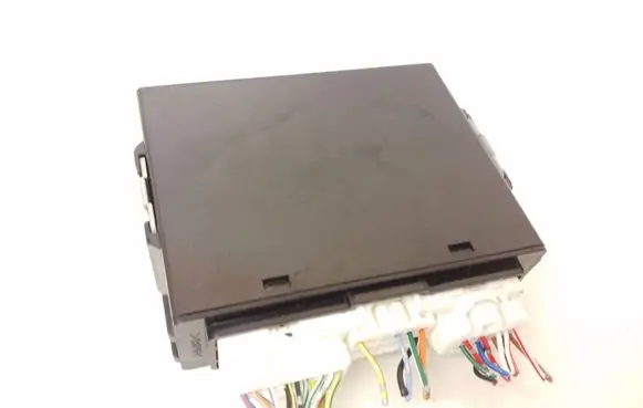 Mazda CX-7 Door central lock control unit/module EH63675DZA X1T80675MA